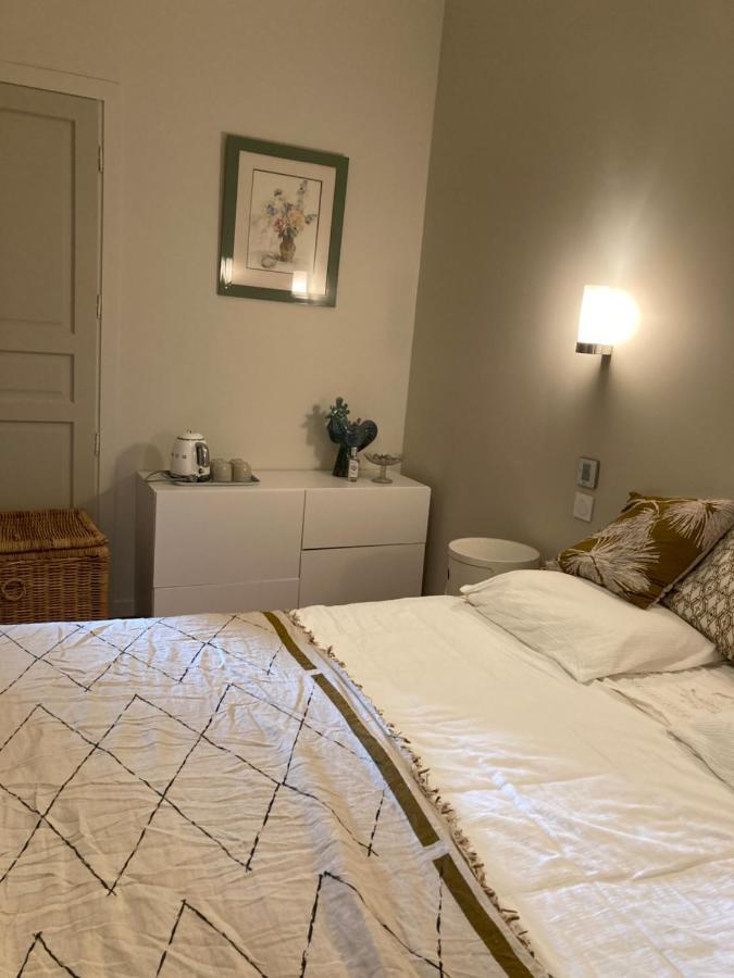 La Villa Des Amandiers Hyères Екстериор снимка