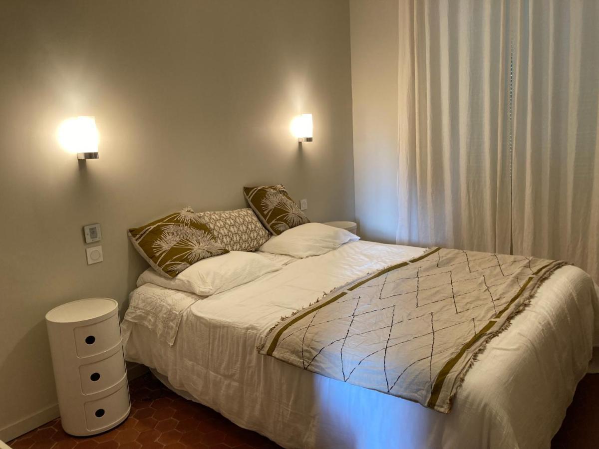 La Villa Des Amandiers Hyères Екстериор снимка